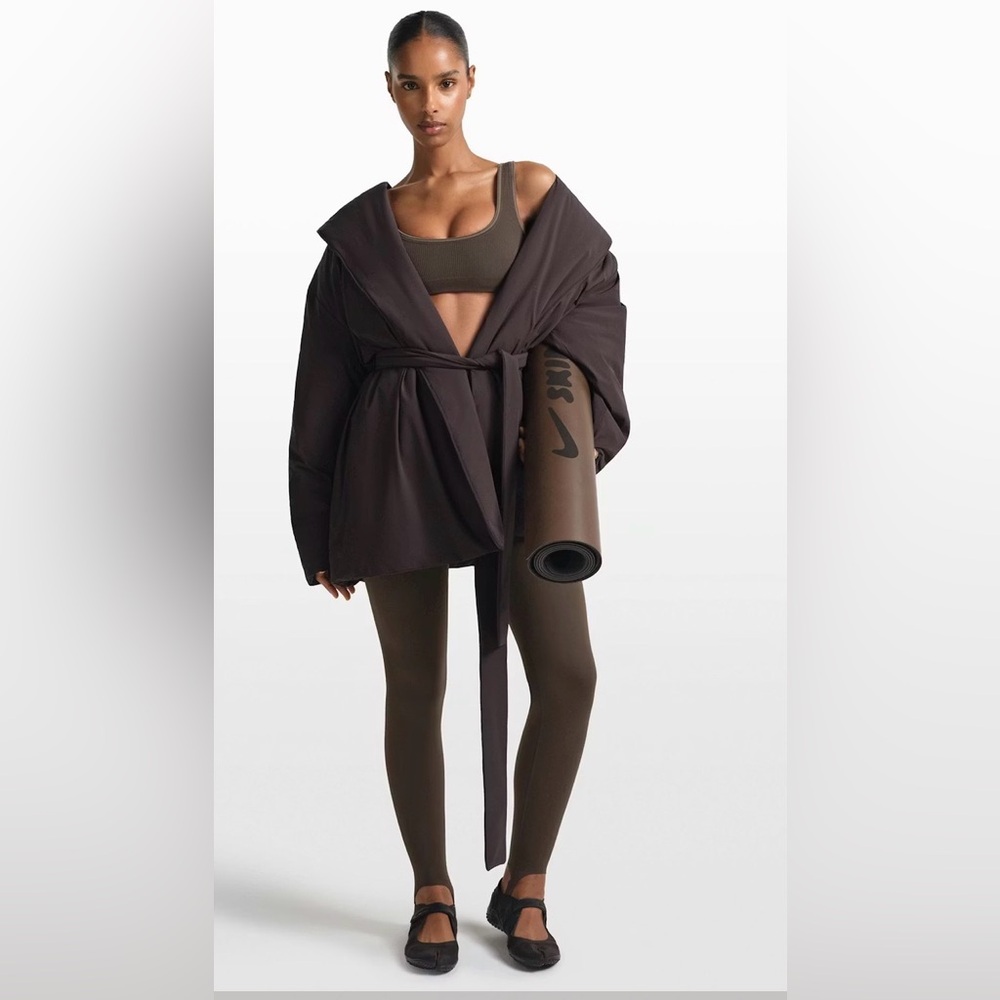 NikeSkims Woven Nylon Wrap Jacket in Pheonix NWT & Sold out online